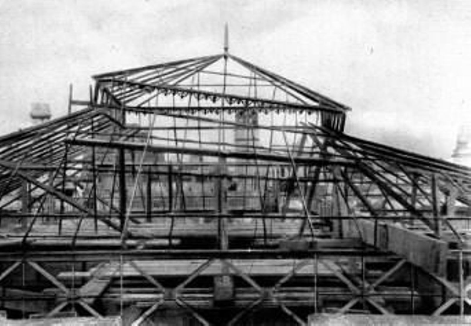 Las imágenes de la Explosión de Cádiz en 1947