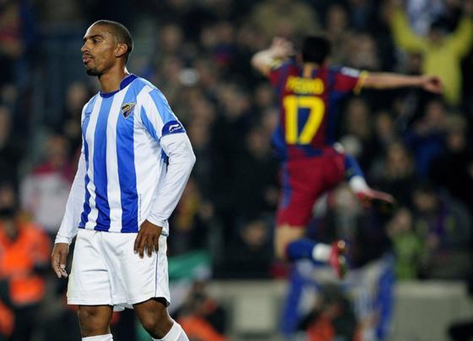 El Málaga se va goleado del Camp Nou ante una nueva exhibición del Barça (4-1). / AFP