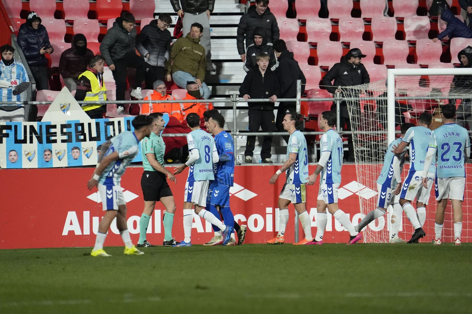 El Mirandés-Málaga CF, en fotos