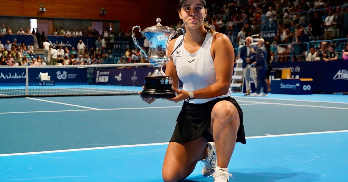 Tik tok girls nude i believe she'd be a much better artist