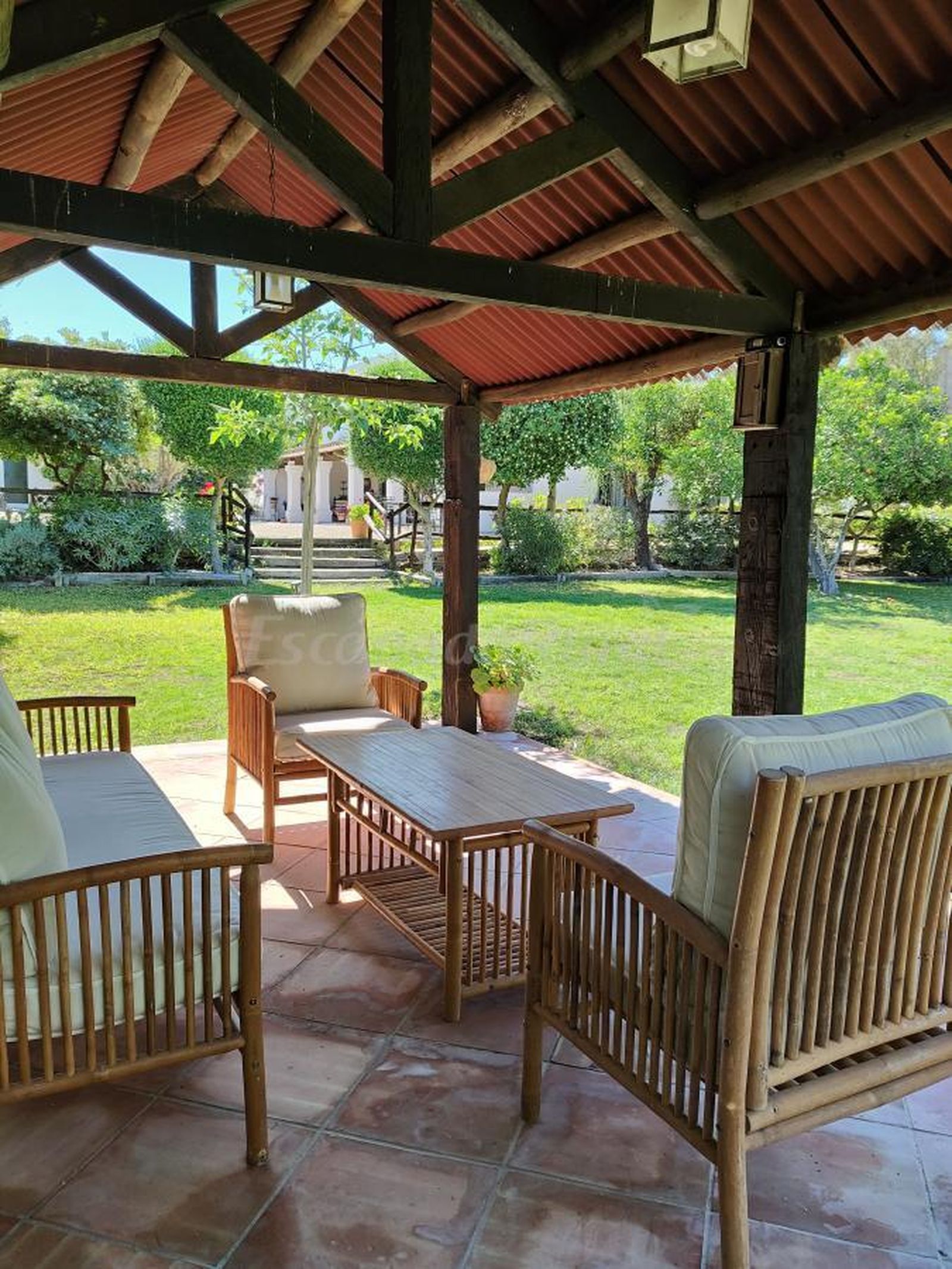 Porche del Cortijo El Palomar, en Jerez.