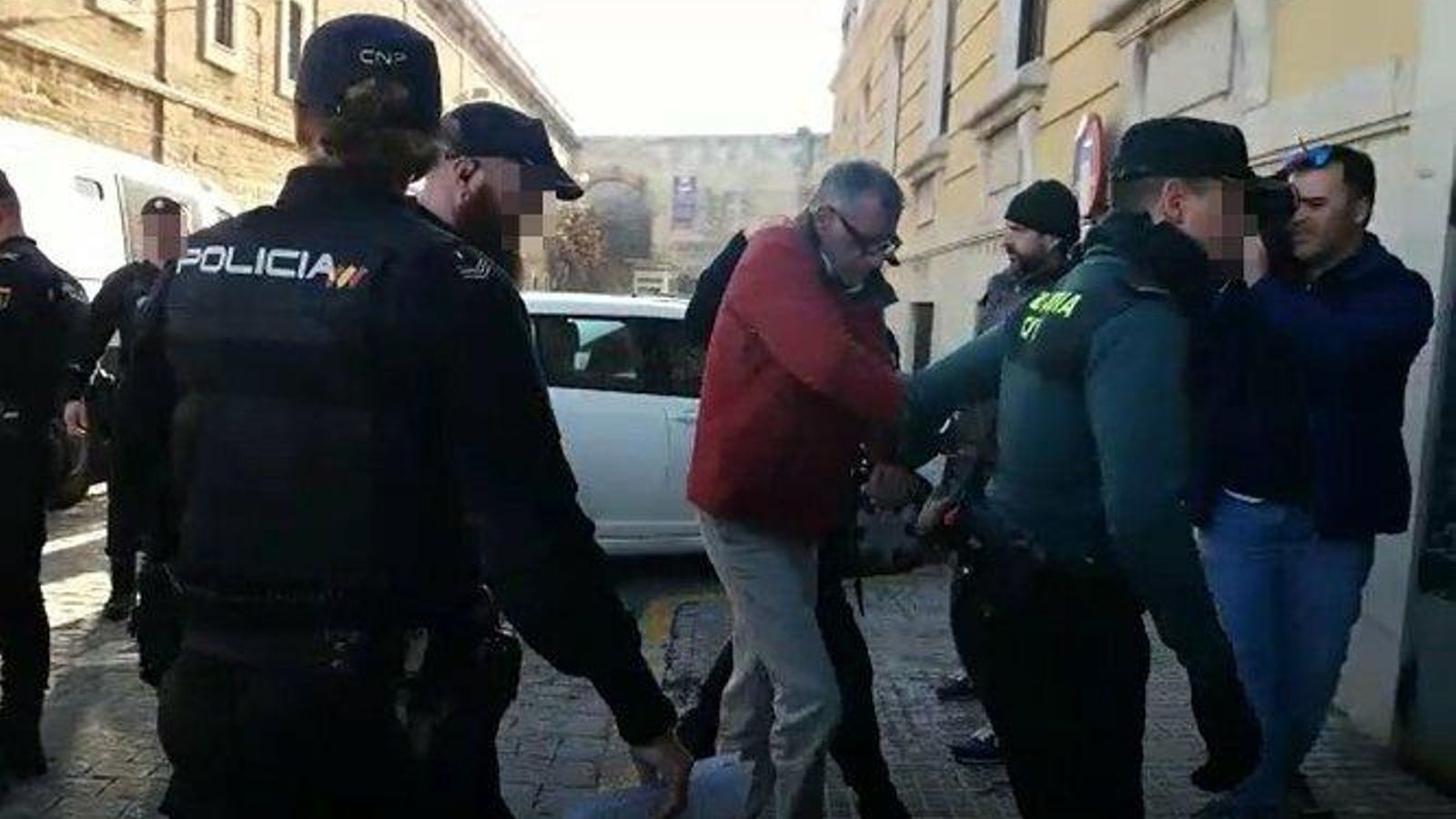 Llegada de uno de los juzgados por el crimen del Churrero.