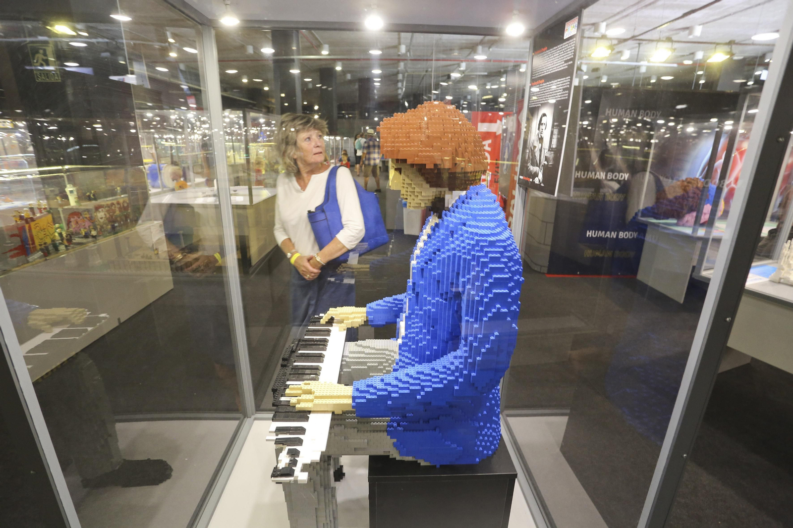 Las fotos de la exposición de Lego en el Muelle Uno de Málaga