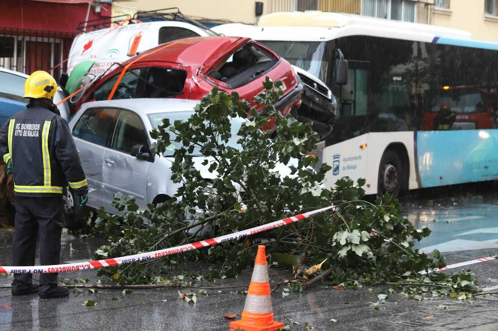 Fotos del accidente del autobús en Málaga