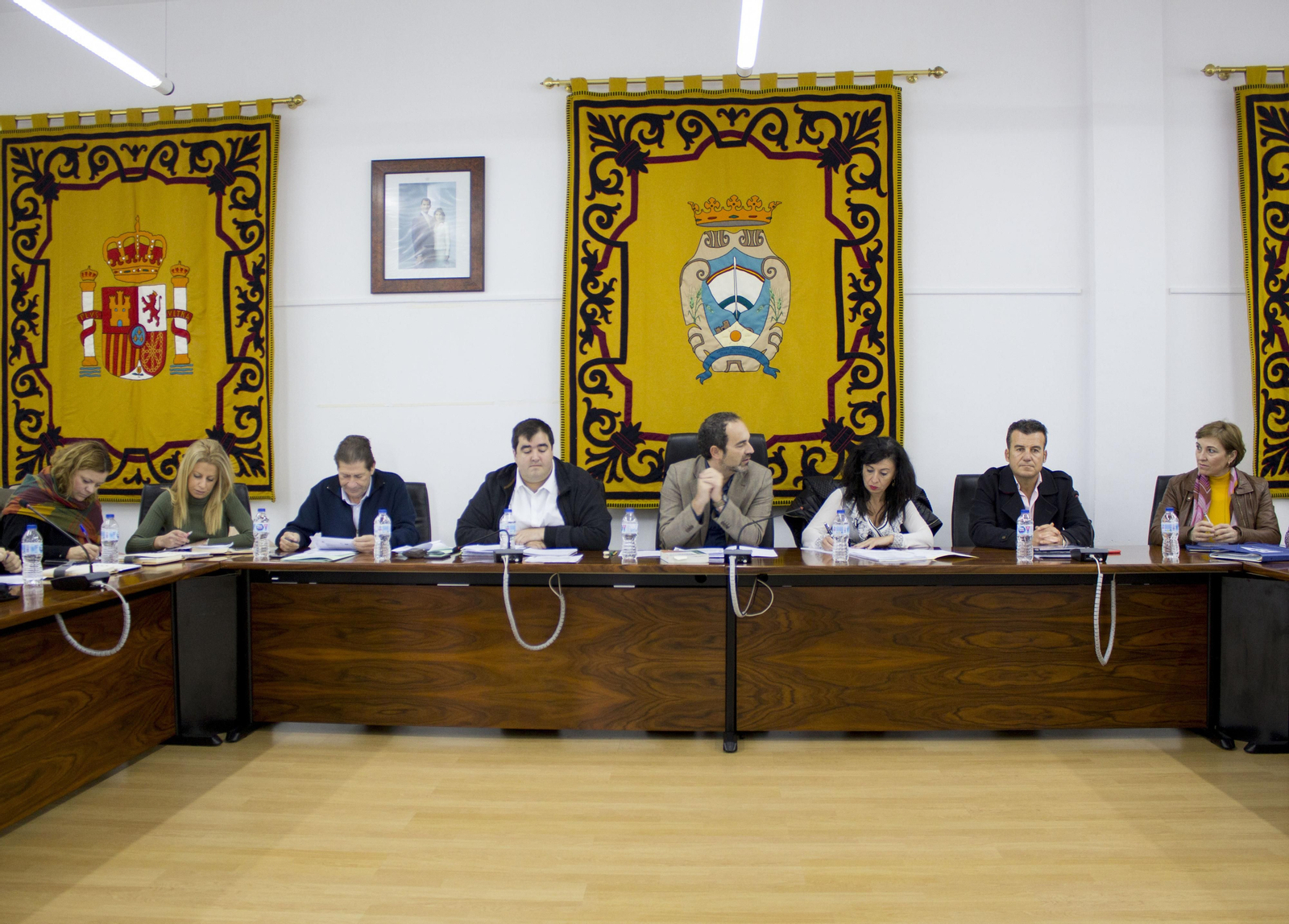 El Pleno celebrado el viernes aprobó por unanimidad elaborar un plan estratégico de empleo para el municipio.