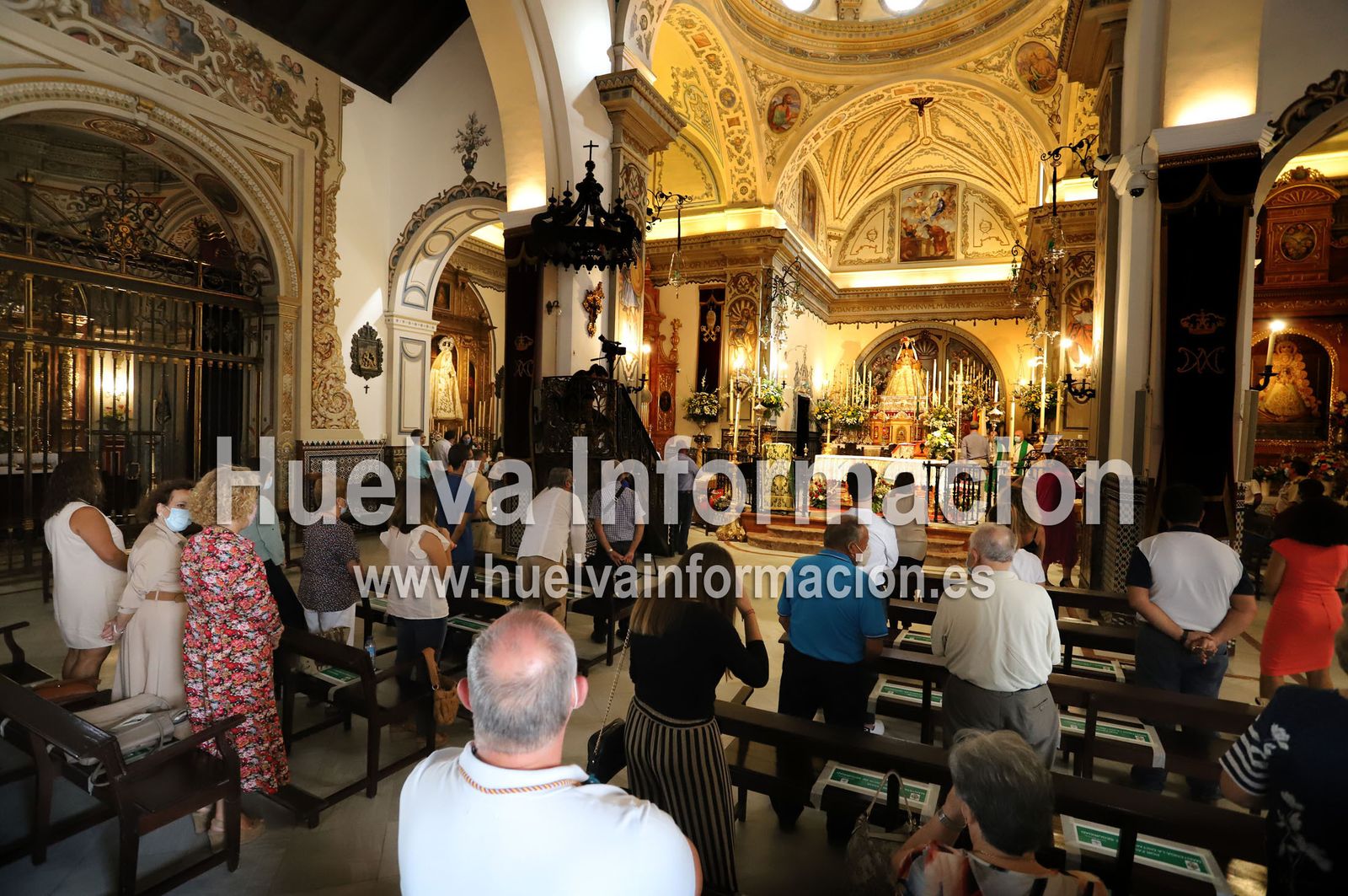 Imágenes de la misa de la Hermandad Castrense ante la Virgen del Rocío