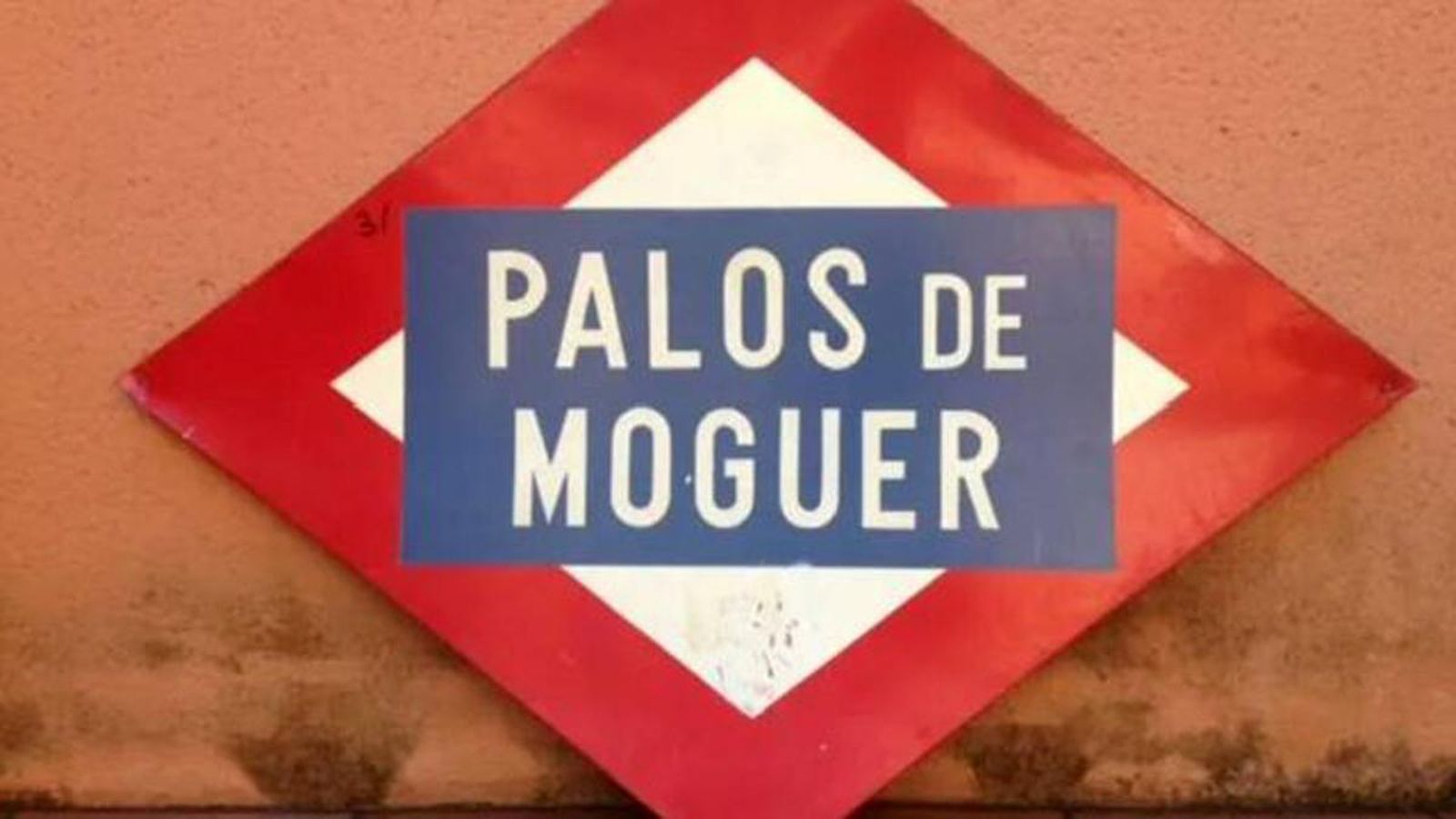 Uno de los letreros del metro, de los años 60, en subasta