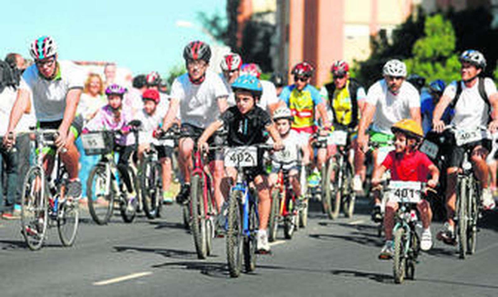 Almería ha ganado presencia en citas ciclorusitas y bicicletadas en defensa del uso de este medio de transporte y de deporte.