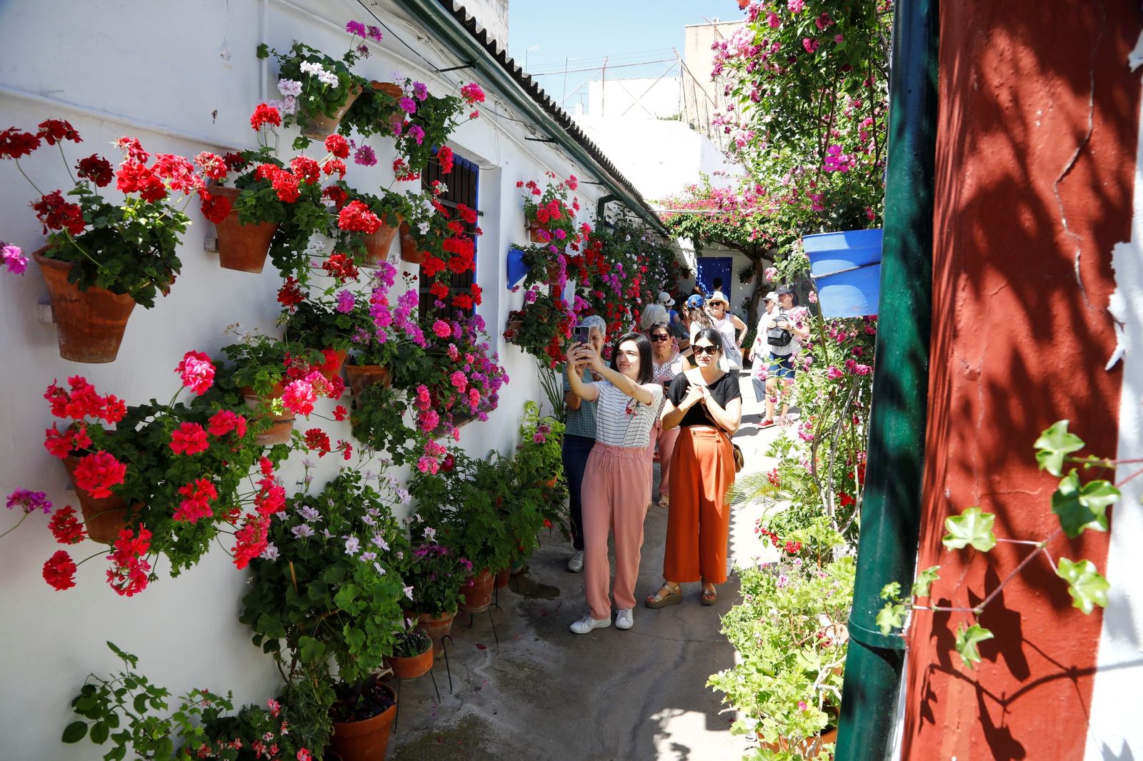 Las colas en el último sábado de Patios de Córdoba, en imágenes