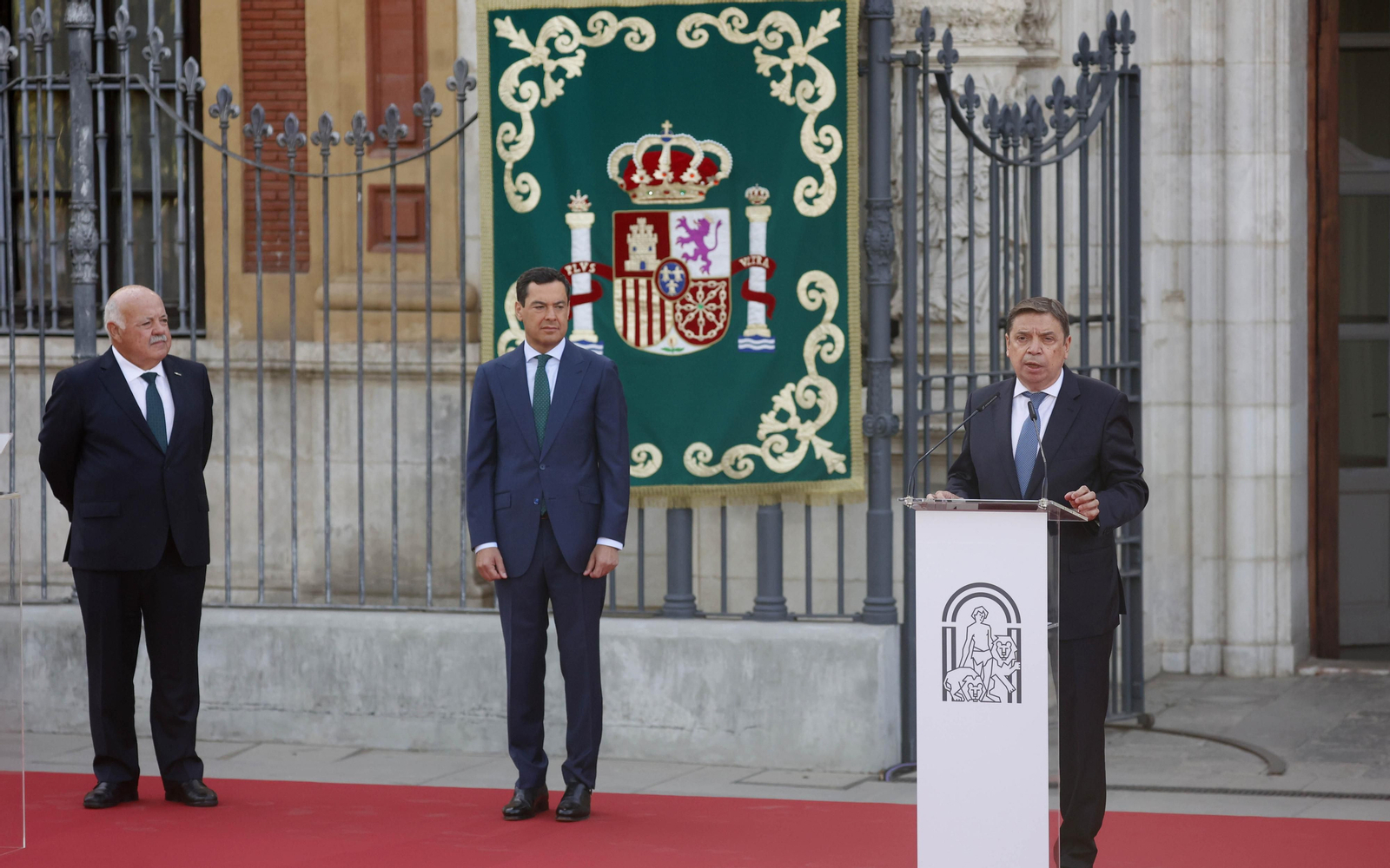 La toma de posesión de Juanma Moreno en imágenes