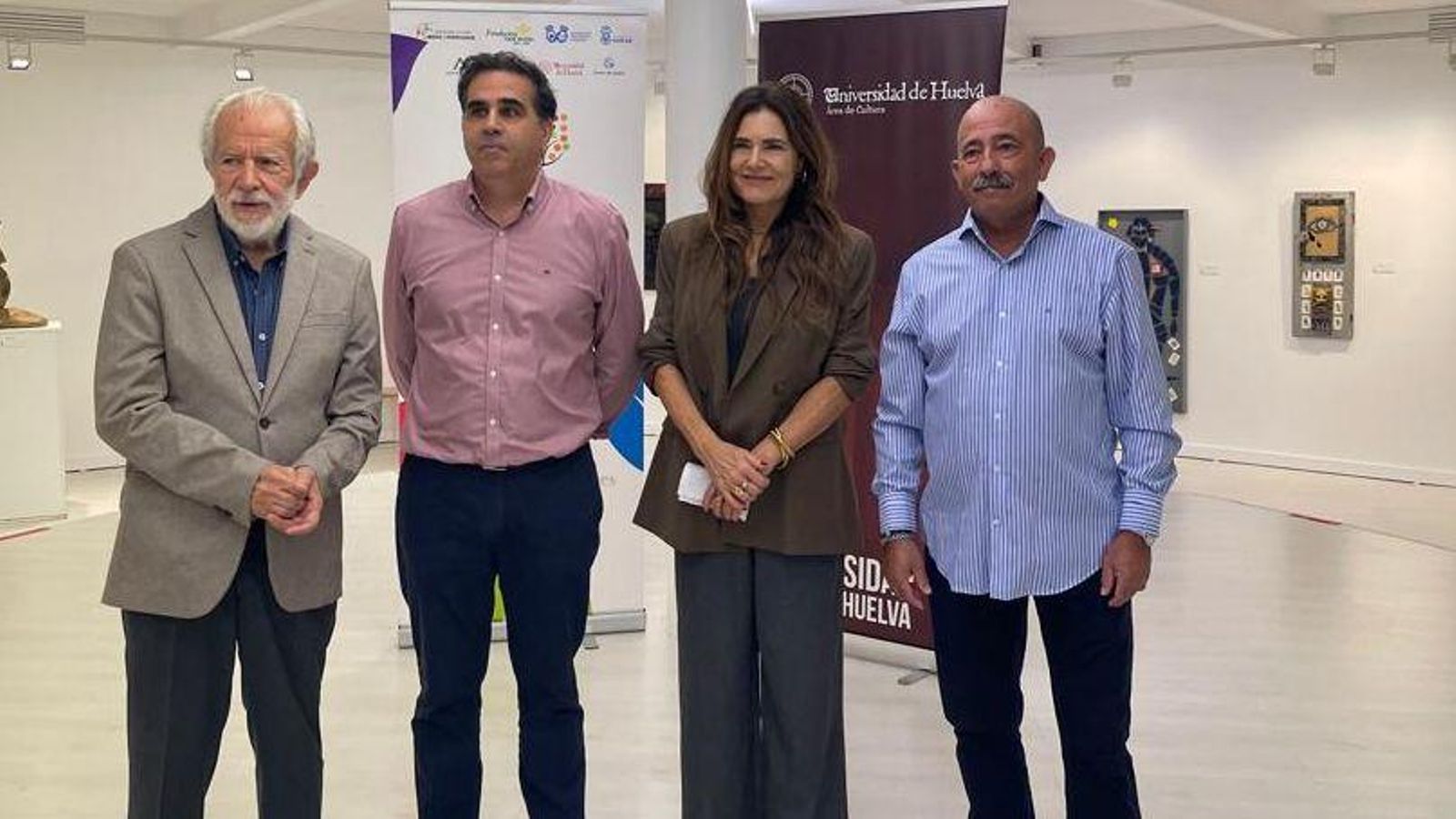 Marcos Salazar, Manuel Garrido y Antonio García en la inauguración de la exposición.