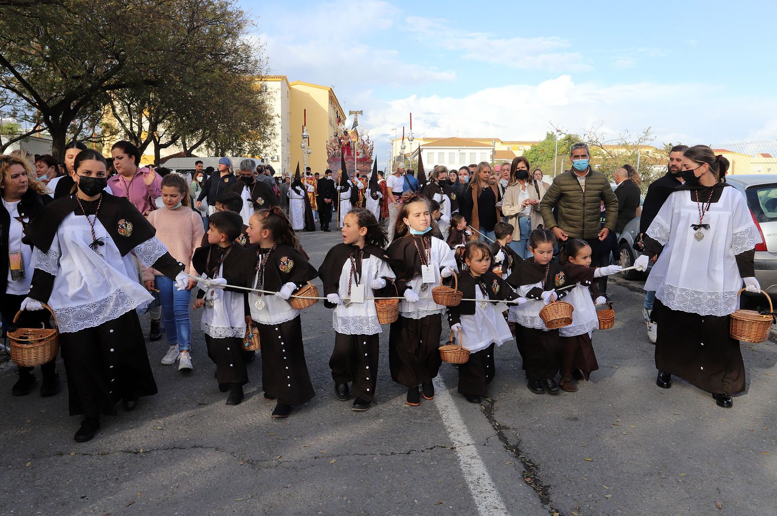Imágenes de la procesión de La Sentencia por las calles de Huelva