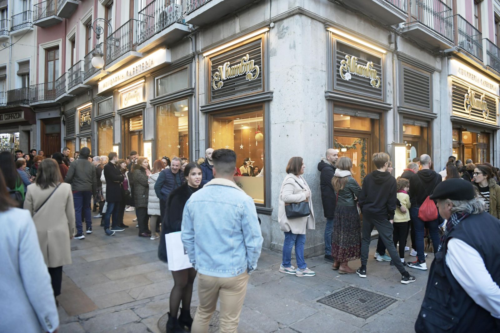 Granada celebra el Día de la Bandera de Andalucía con actividades para todos los públicos