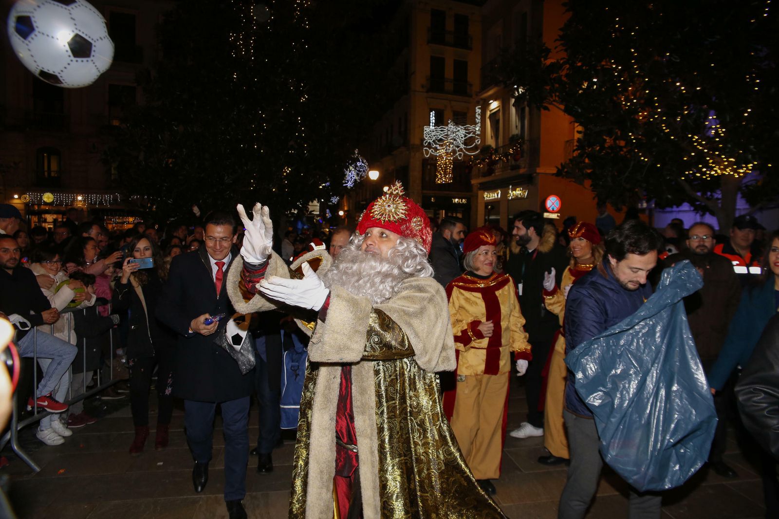 Todas las imágenes de la Cabalgata de Reyes de Granada