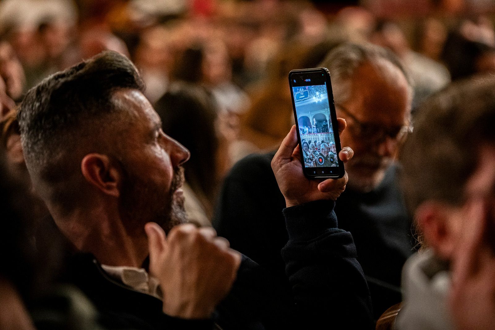 Búscate entre las mejores imágenes de la primera sesión de semifinales del COAC 2025