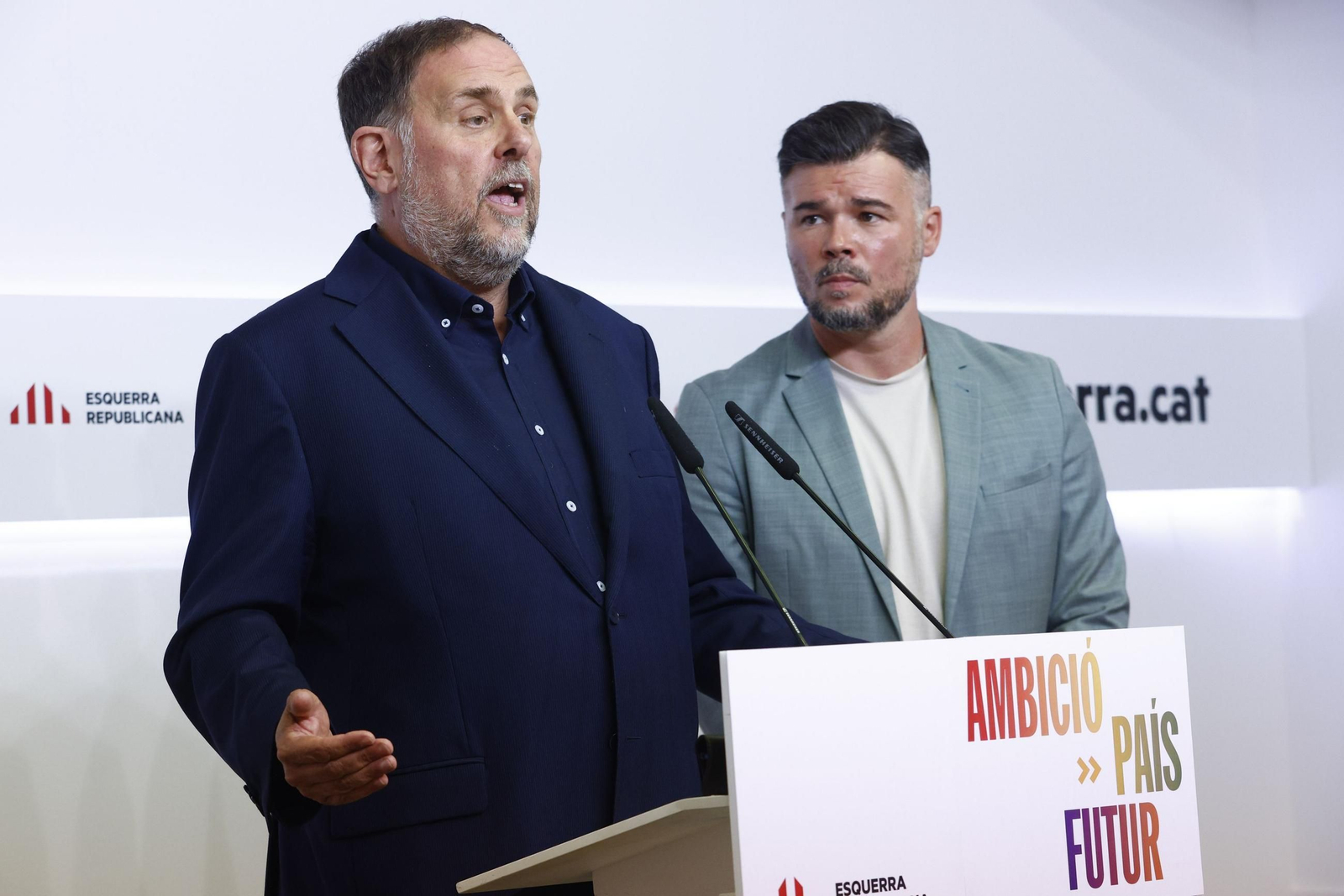 Oriol Junqueras y Gabriel Rufián presentan la reforma para que Cataluña recaude el IRPF.