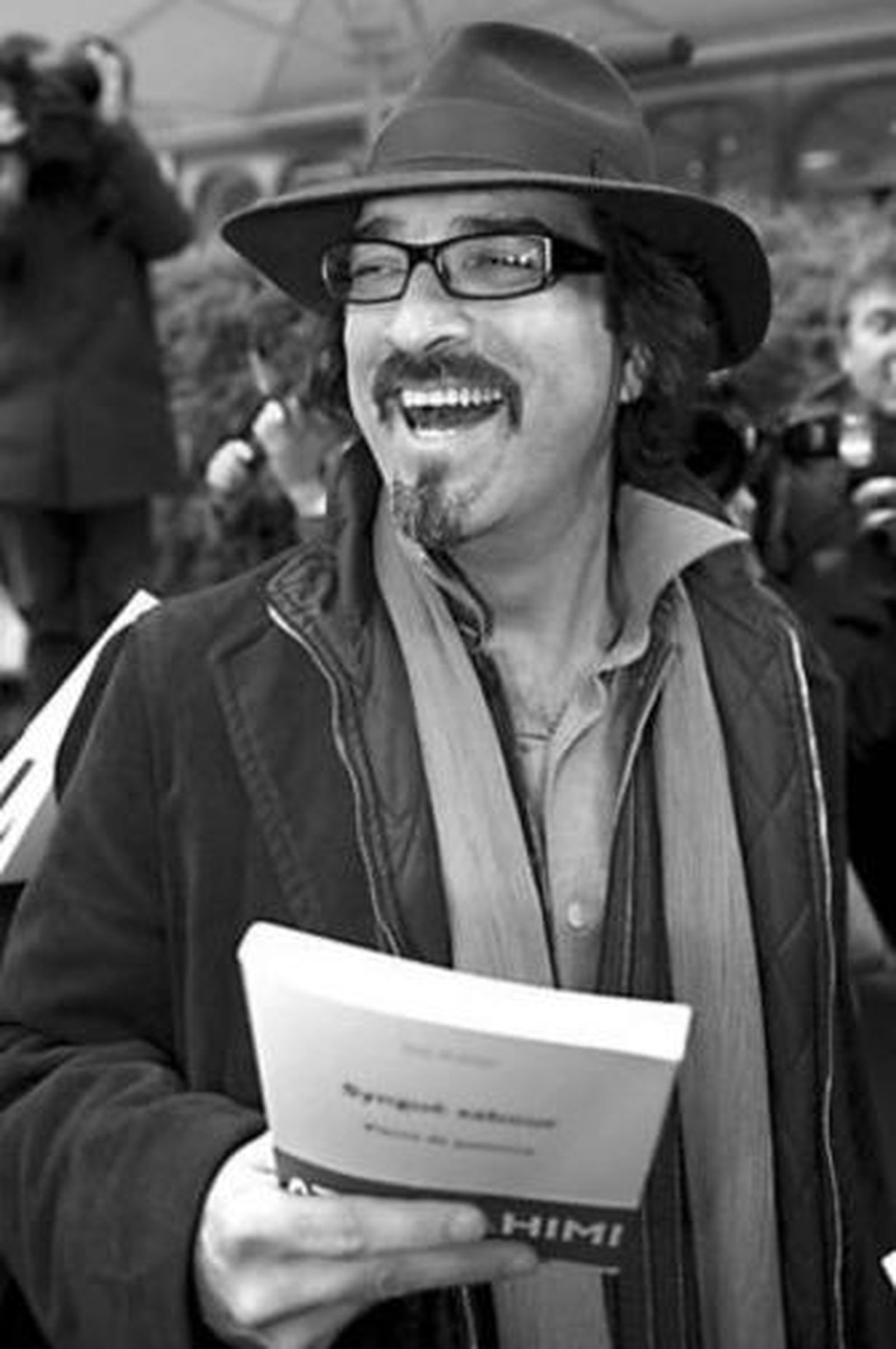 El escritor franco-afgano Atiq Rahimi gana el prestigioso premio Goncourt