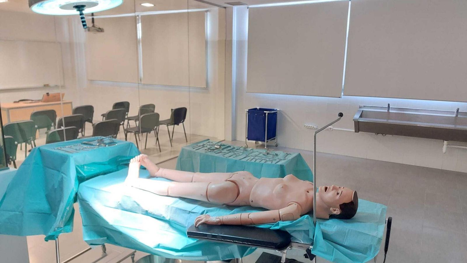 Tecnología puntera para las prácticas de los primeros médicos que se forman en la Universidad de Almería
