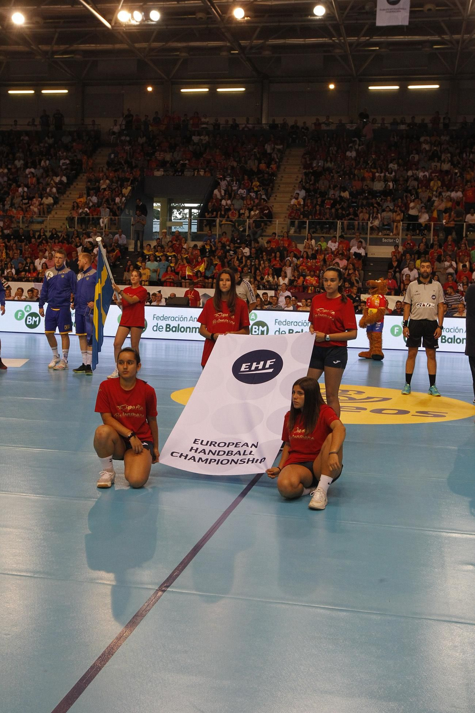 Fotogalería España-Suecia. Balonmano. Palacio Juegos Mediterráneos. Almería