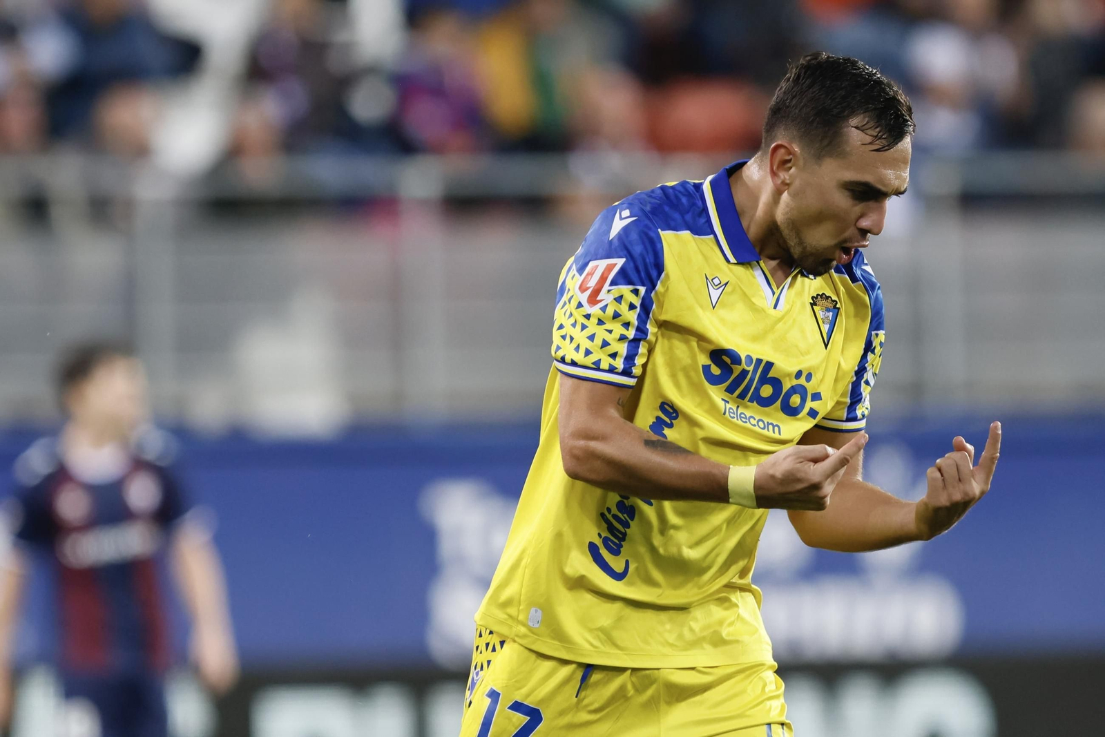 Las imágenes del partido de fútbol Éibar - Cádiz