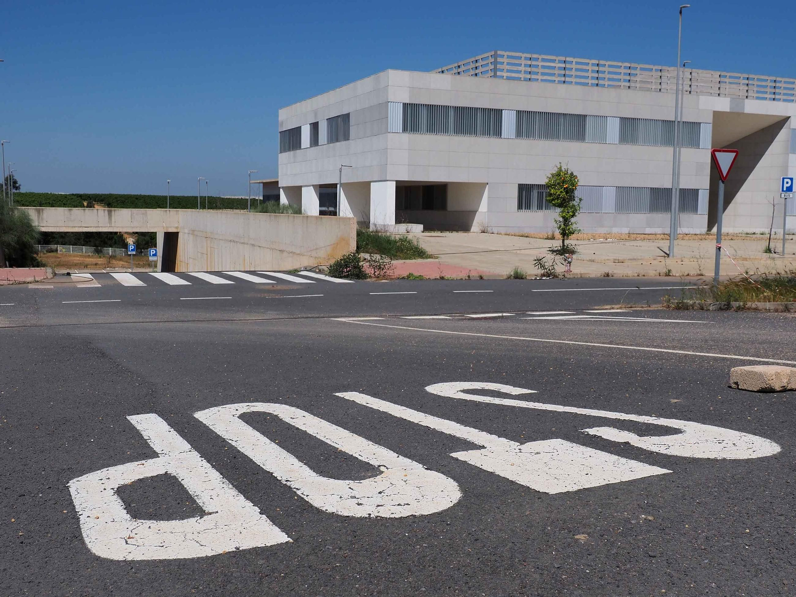 El Chare de Lepe, construido y a falta de los accesos.