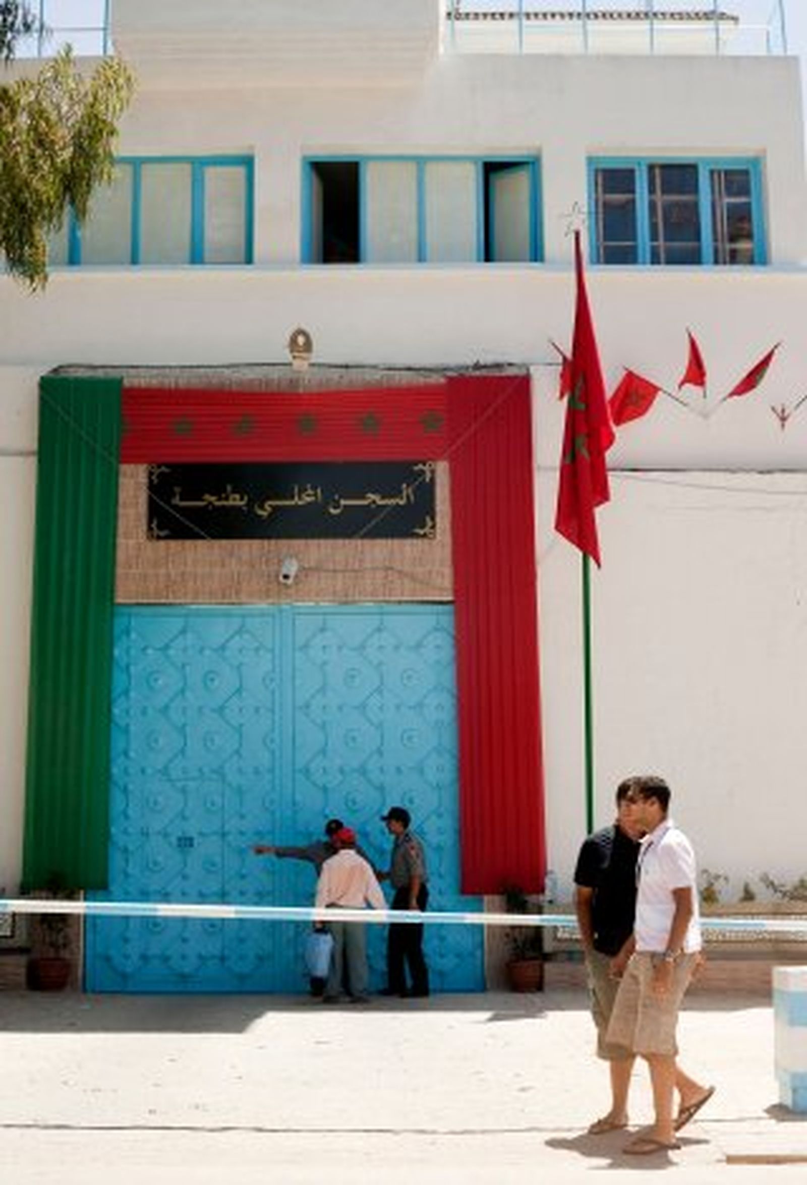 Vuelven a casa los primeros presos españoles indultados en Marruecos