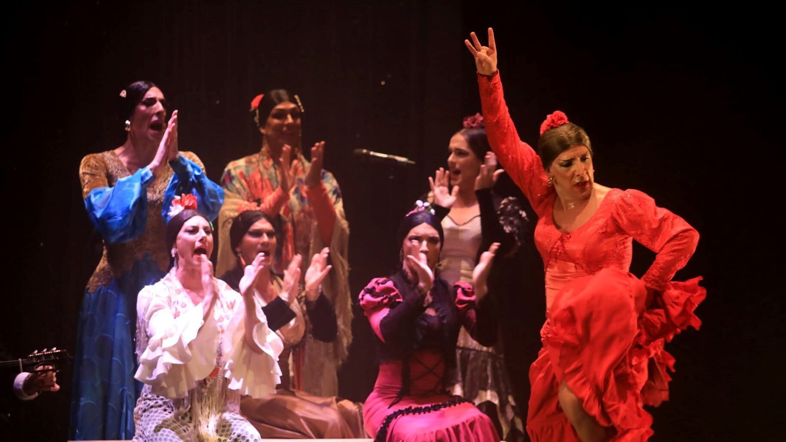 Espectáculo de Manuel Liñán en el Teatro de las Cortes de San Fernando por el Día Internacional del Flamenco.