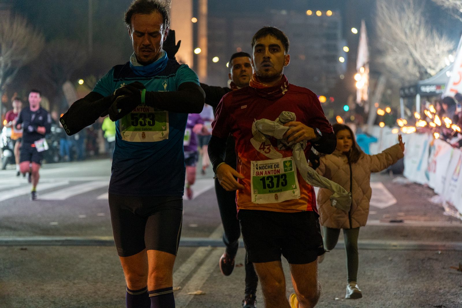 En imágenes: búscate en tu llegada a meta de la Carrera de San Antón 2026 (6)