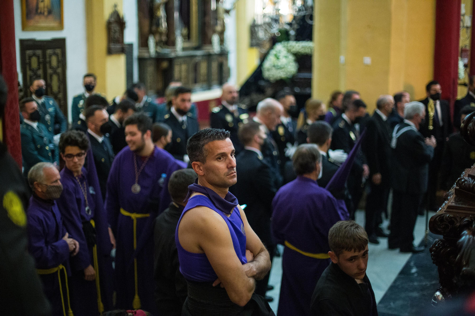 Madrugada de Viernes Santo en San Fernando: Las imágenes del Nazareno