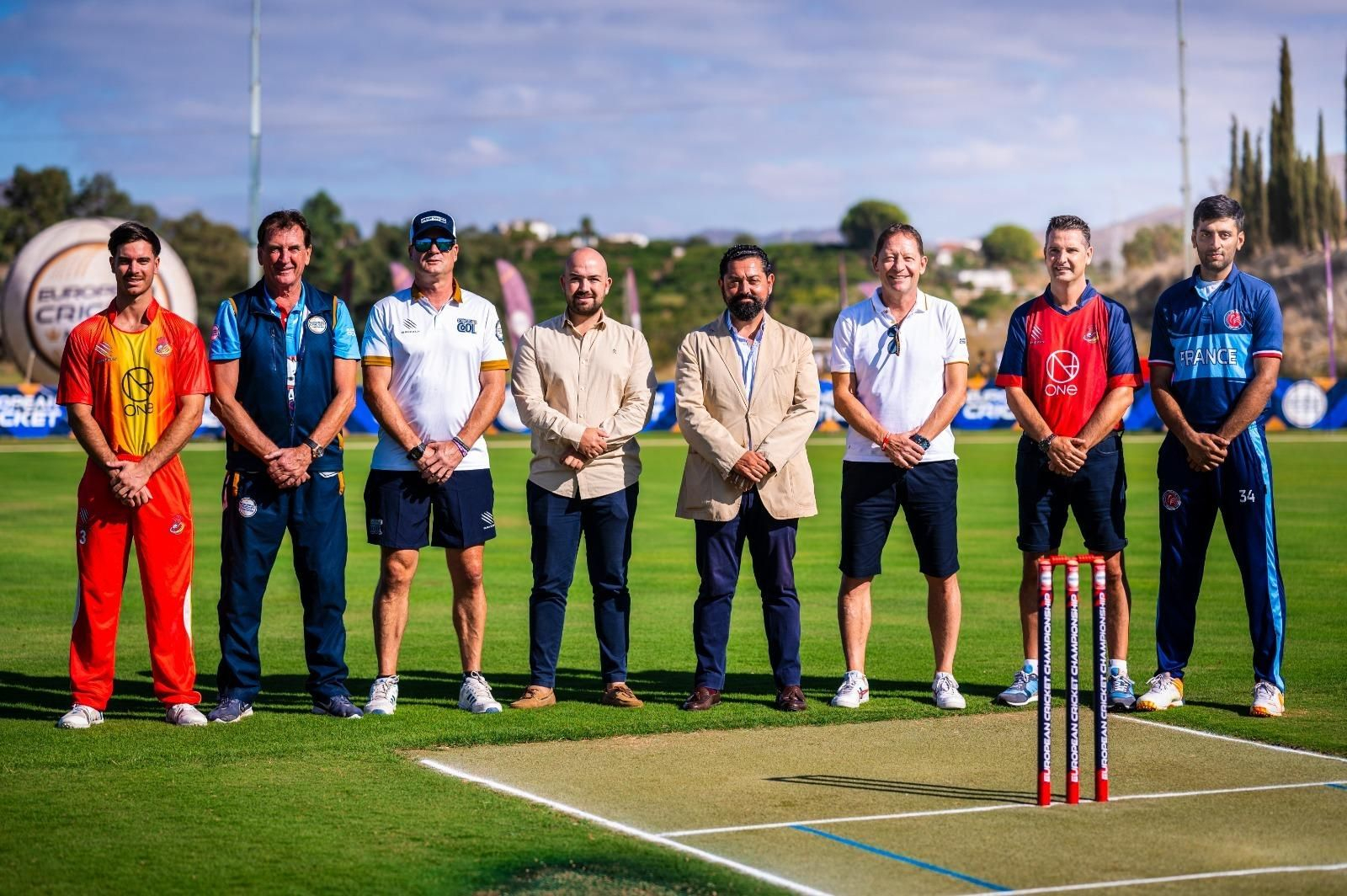 Estreno del Europeo de cricket. Estreno del Europeo de cricket.