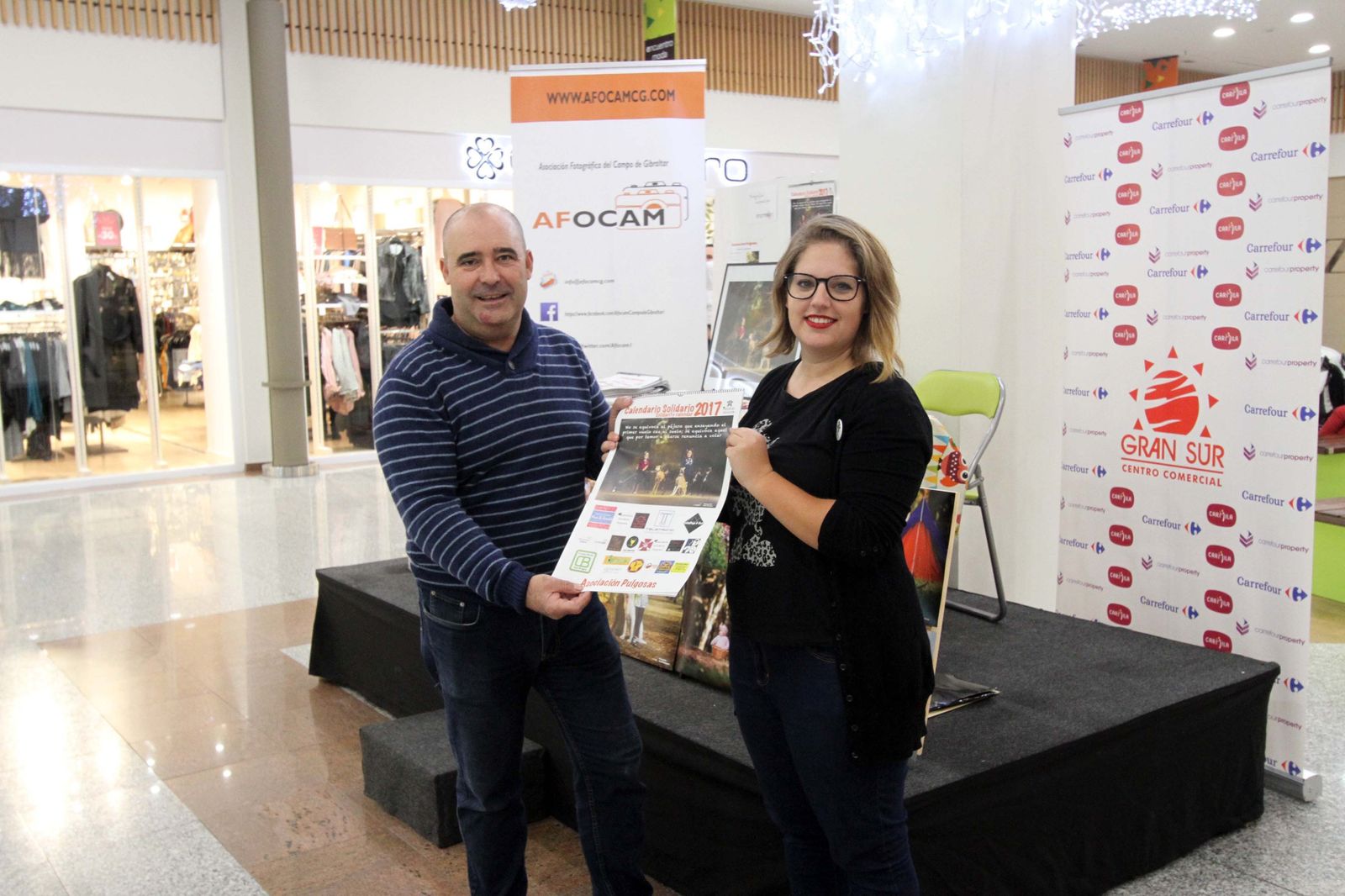 Afocam y Pulgosas presentan su calendario en Gran Sur