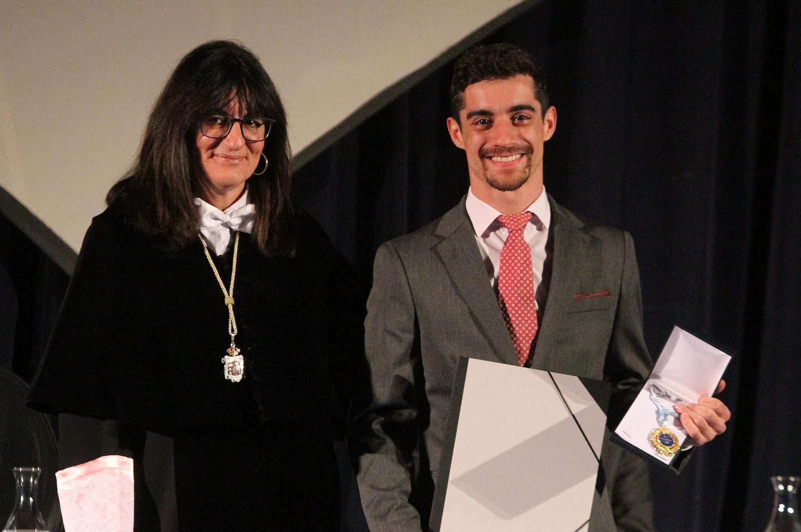 Javier Fernández López, campeón del mundo en patinaje, a su llegada al acto del 3 de marzo en la UHU