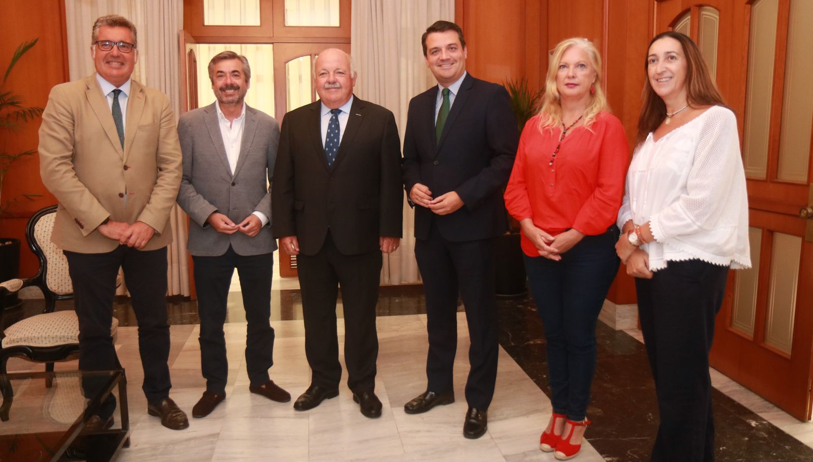 Jesús Aguirre, en su visita al Ayuntamiento de Córdoba.