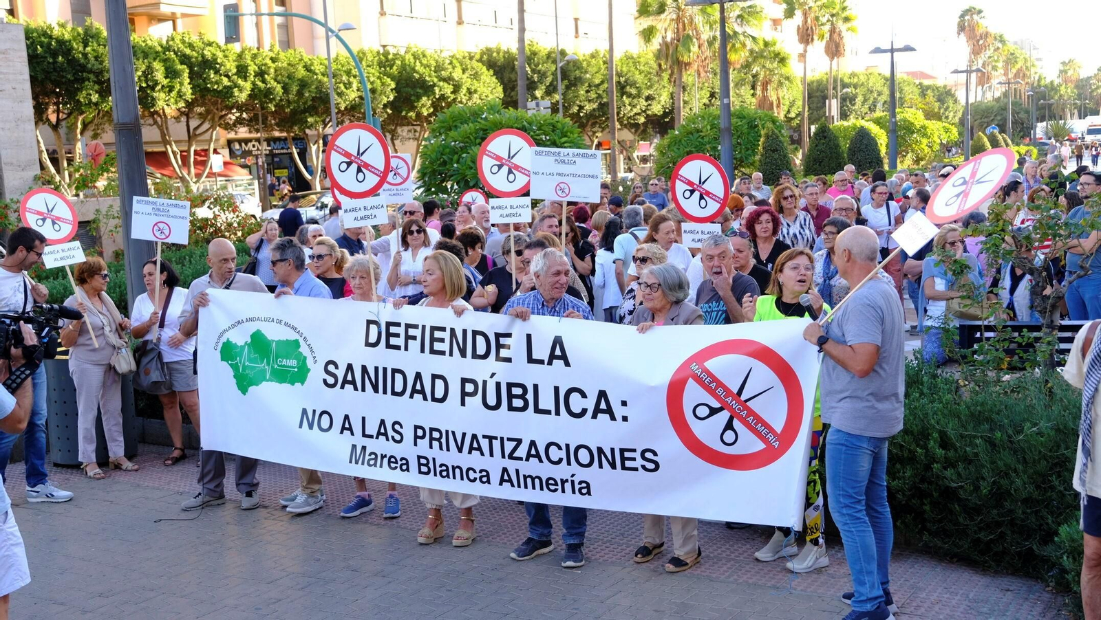 Manifestación contra los recortes de la Sanidad Pública en Almería.