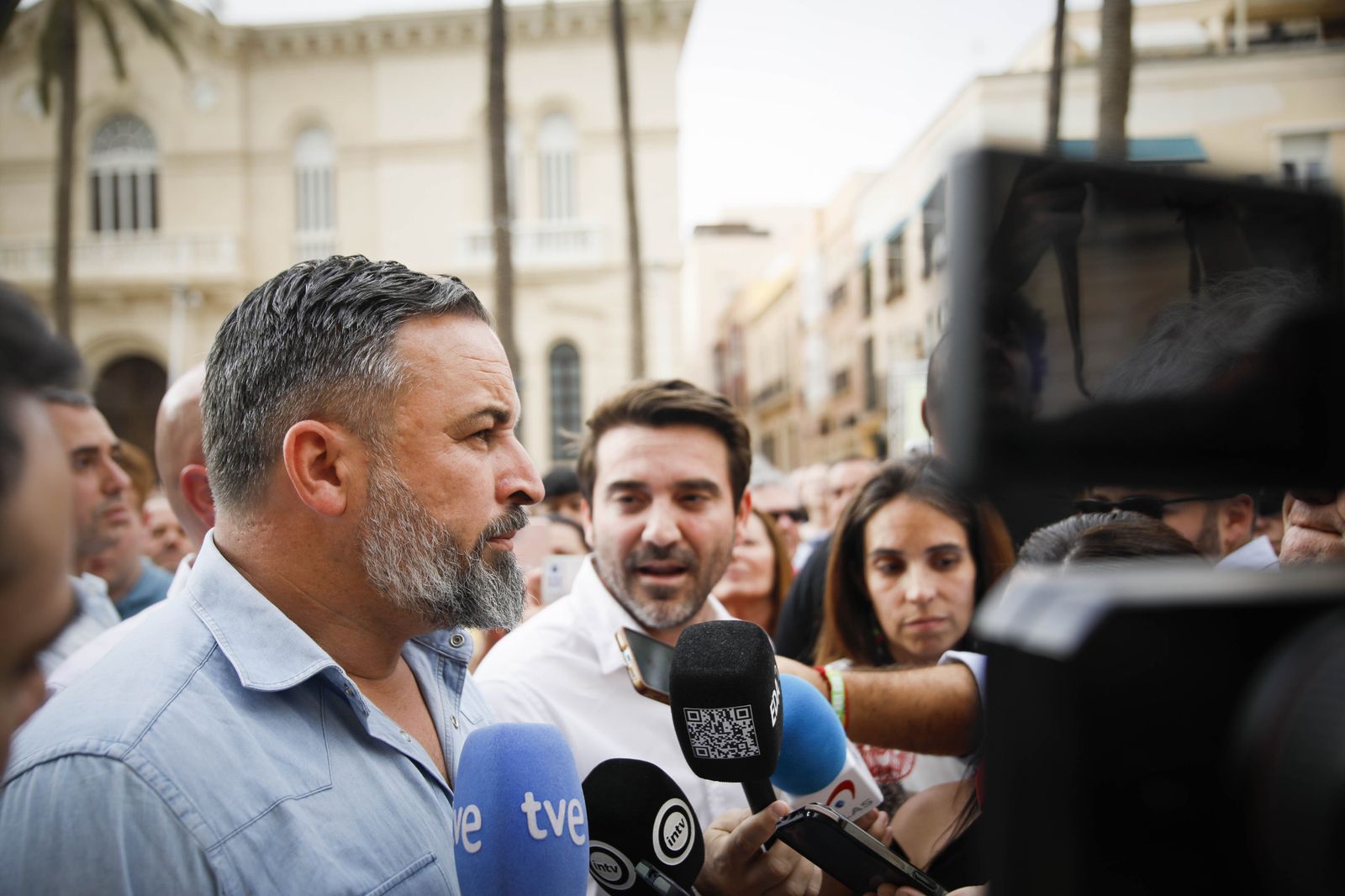 Imágenes de campaña para las elecciones europeas de VOX