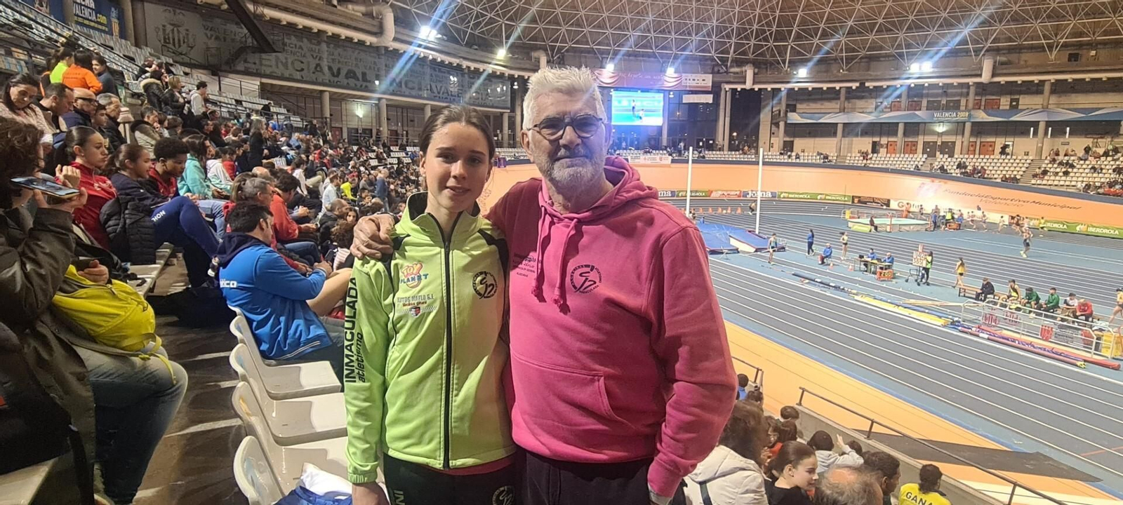 Marta Barroso y su entrenador, Pepe Beneyto.