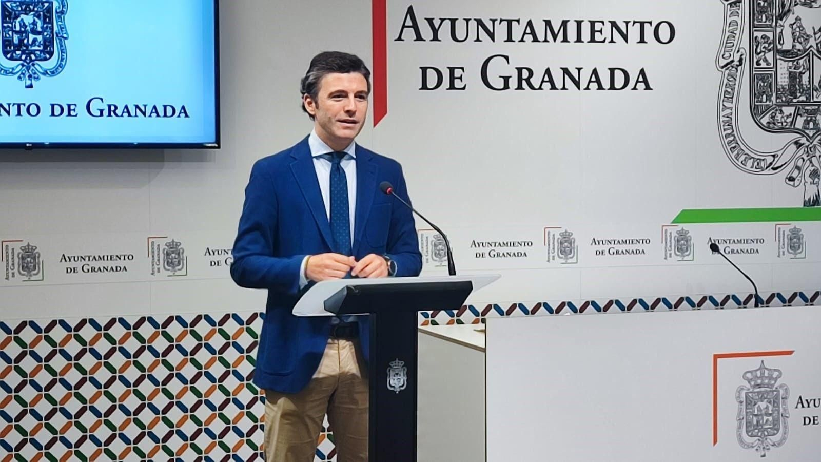 El portavoz del equipo de gobierno local de Granada, Jorge  Saavedra