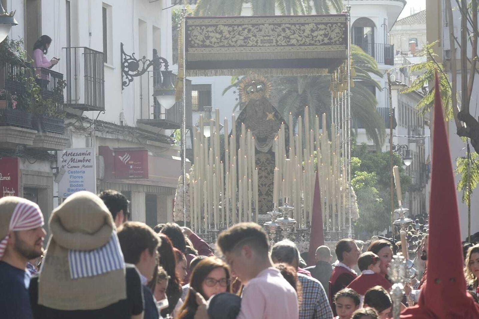 El palio de la Virgen de la Caridad por el Realejo
