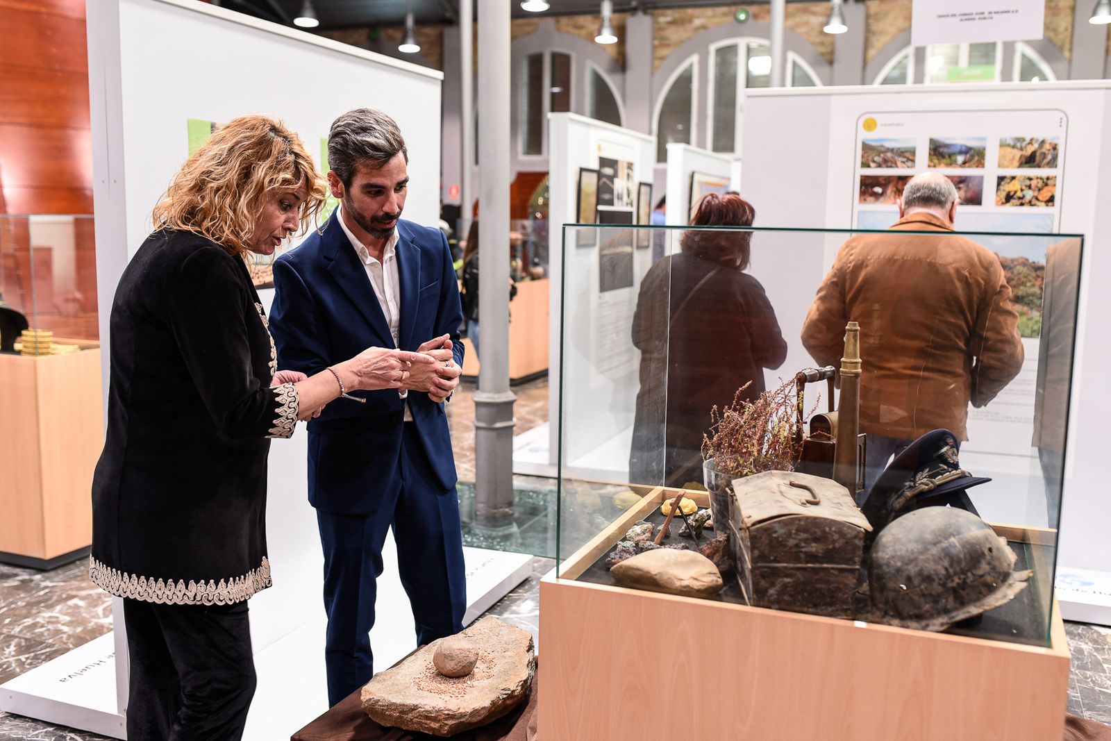 Imágenes de la inauguración de Huelva, el corazón de Tartessos. I Jornada patrimonial en el entorno de la Ría'