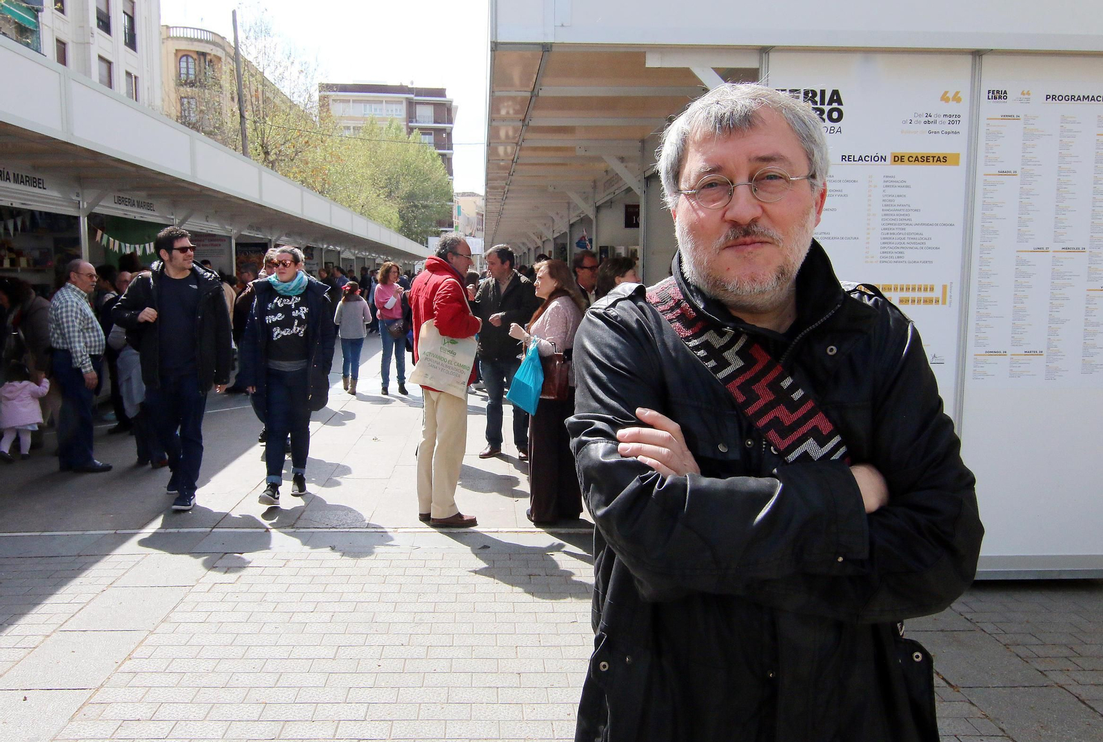 Jorge Riechmann, ayer, antes de su encuentro con los clubes de lectura.