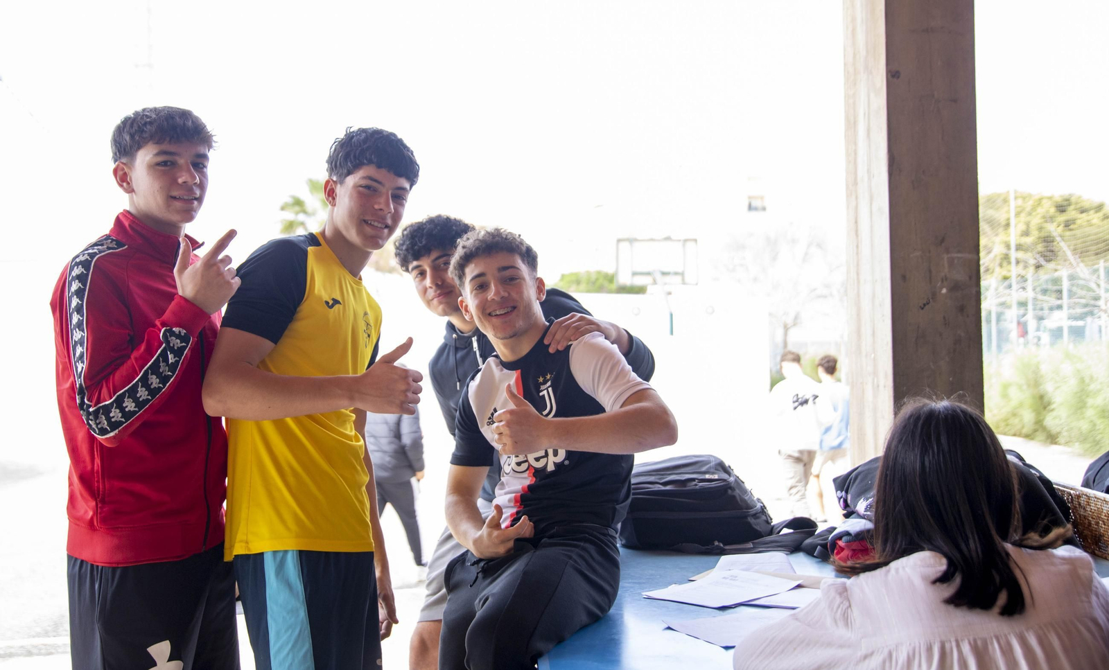 Sensibilización sobre la trata de mujeres en el IES Maestro Padilla de Almería, en imágenes