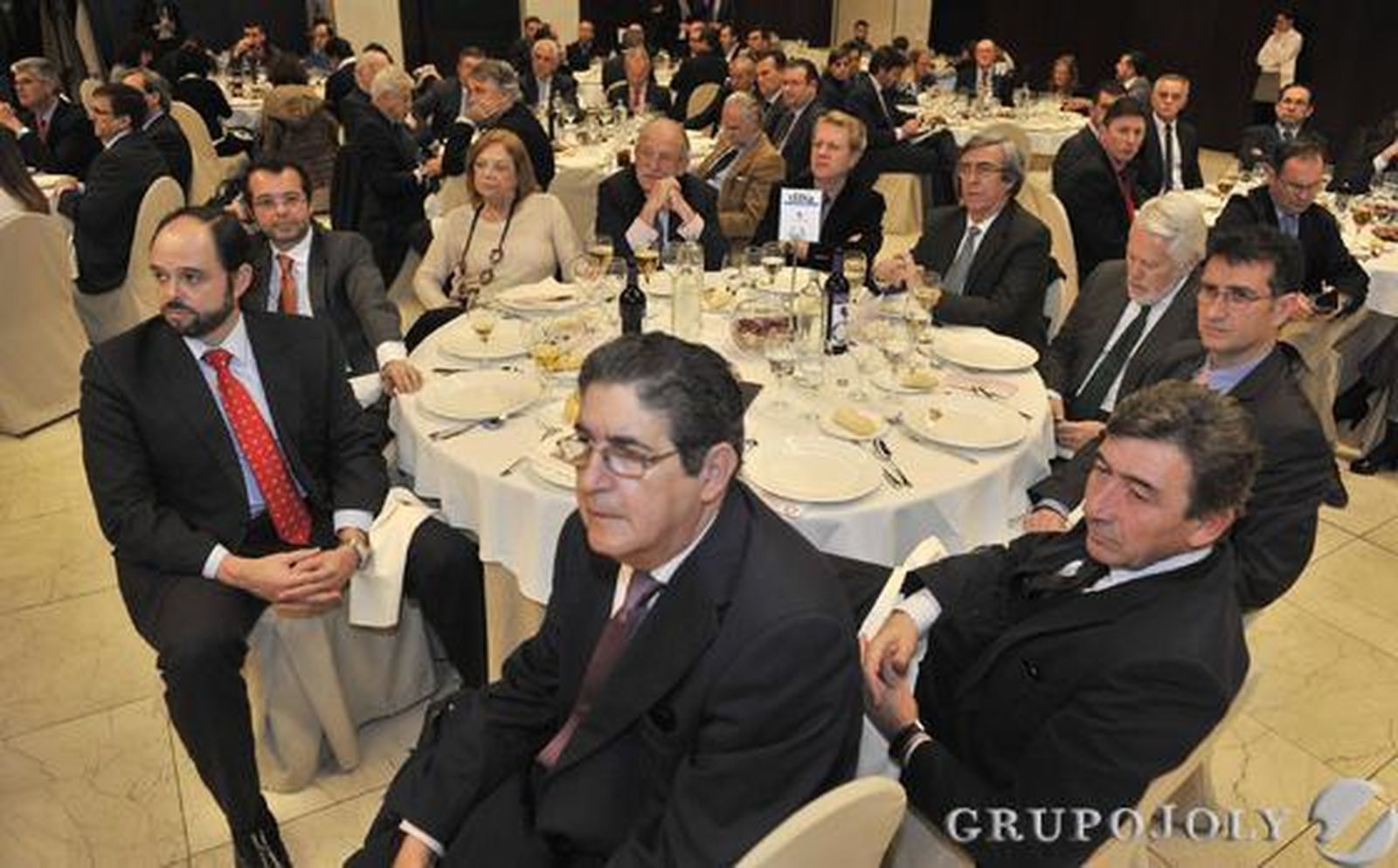 José Joaquín Gallardo, José Antonio Matz, Juan Manuel Marqués Perales, Amparo Rubiales, Jesús Bores, Jaime Montaner, Alfredo Álvarez, Francisco Ballester, Javier Chaparro y Santiago León Domecq.

Foto: Manuel Gómez/Juan Carlos Vázquez