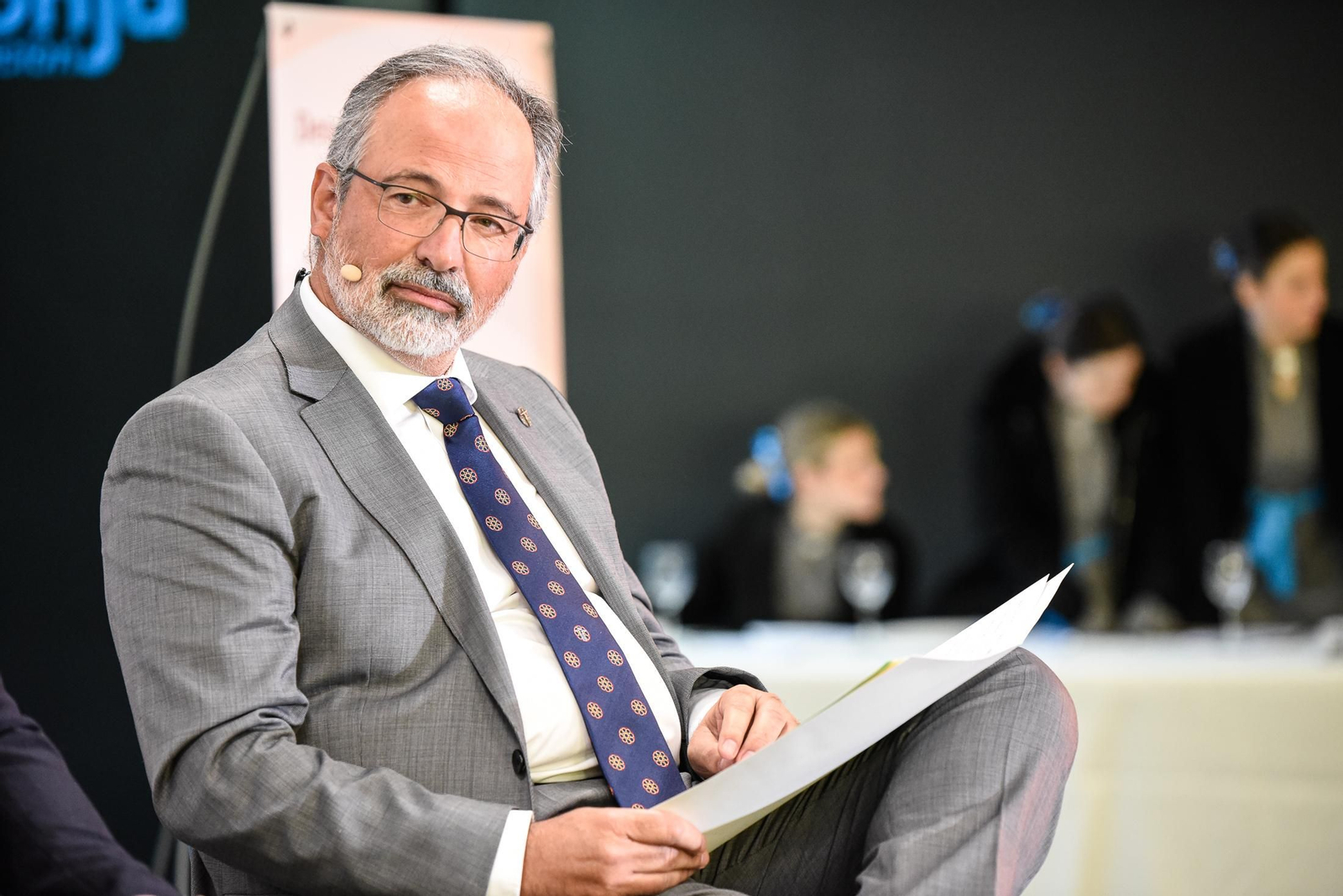 Imágenes del Desayuno Coloquio "Enomía azul, claves para el desarrollo sostenible" organizado por el Grupo Joly