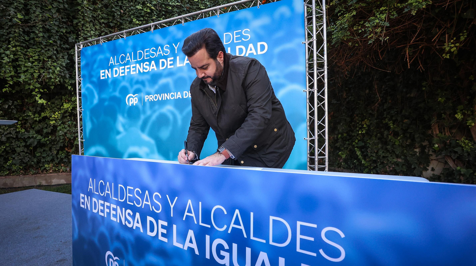 Alcaldesas y alcaldes del PP de la provincia en un acto en Jerez