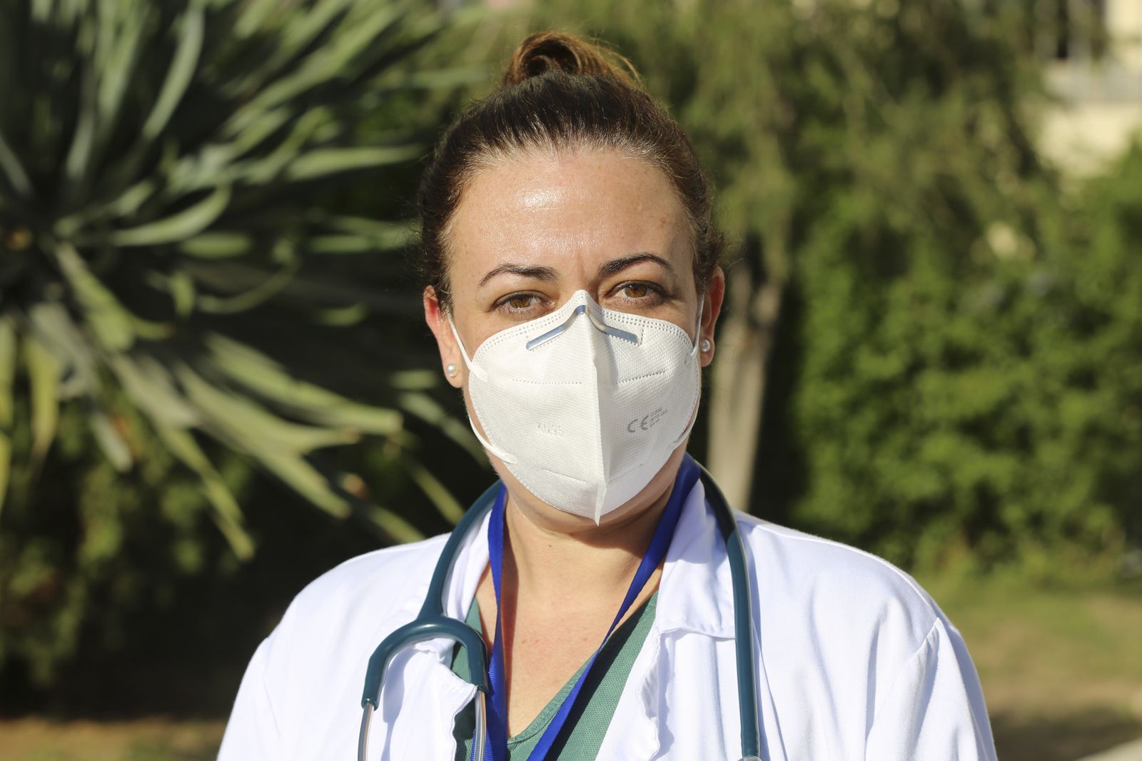 Los sanitarios de Málaga despiden 'el año del coronavirus' y le piden salud a 2021