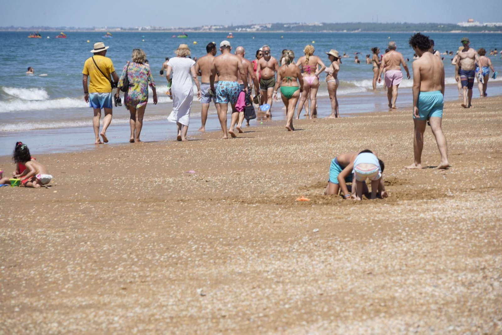 La mañana del sábado en la nueva playa de El Portil