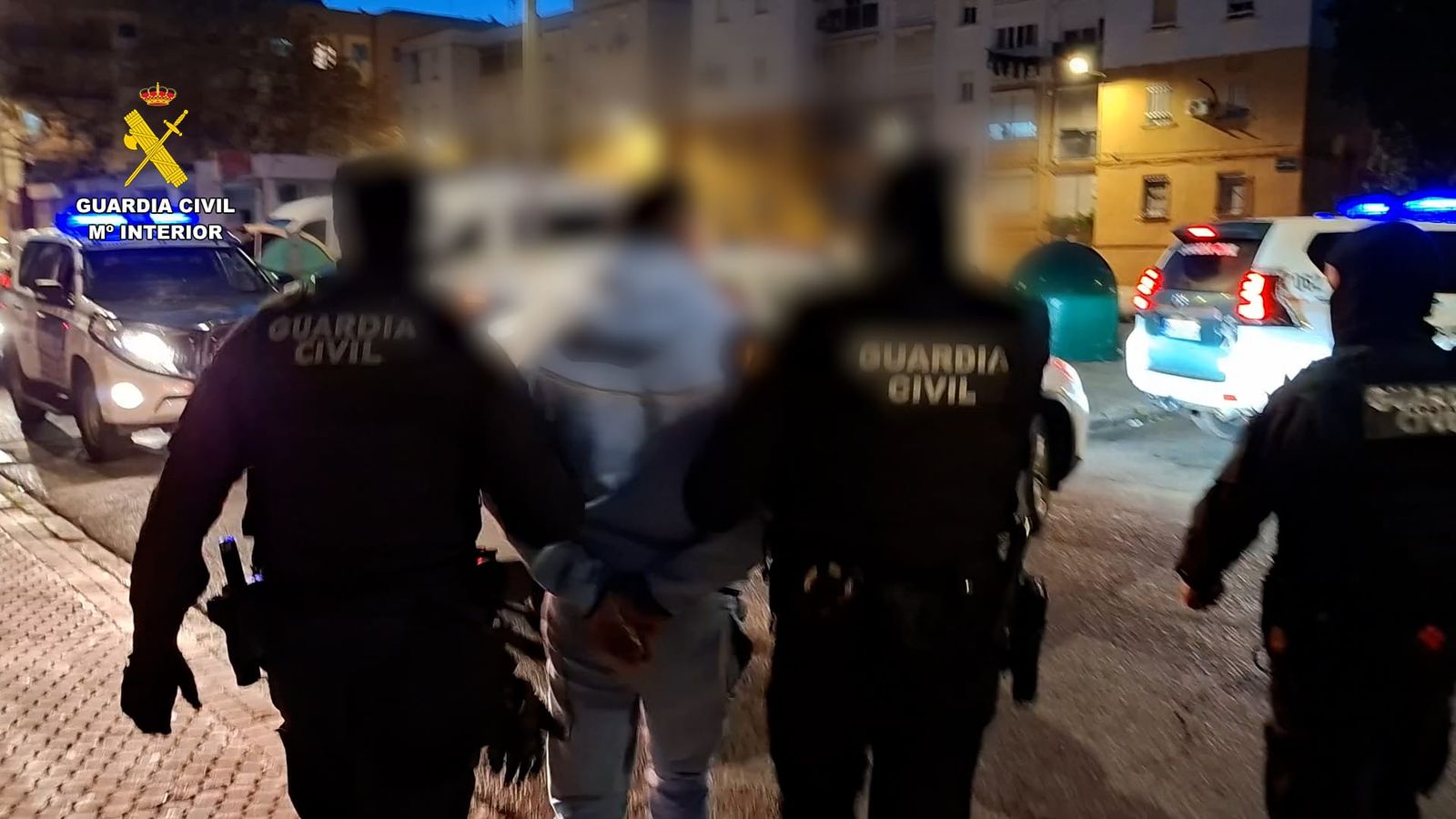 Uno de los detenidos por la Guardia Civil tras los regisros en las Tres Mil Viviendas de Sevilla.