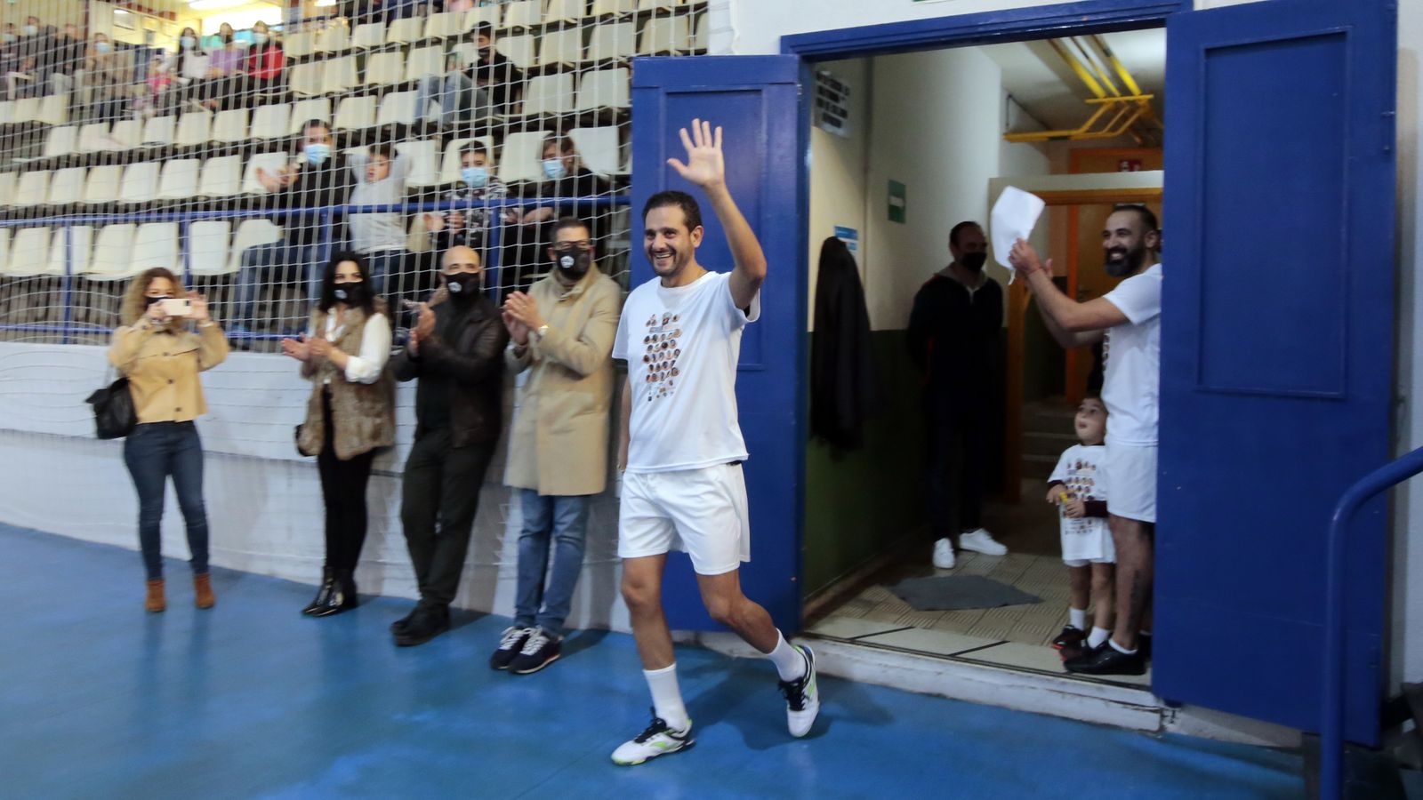 Partido benéfico para los niños damnificados por el volcán de La Palma