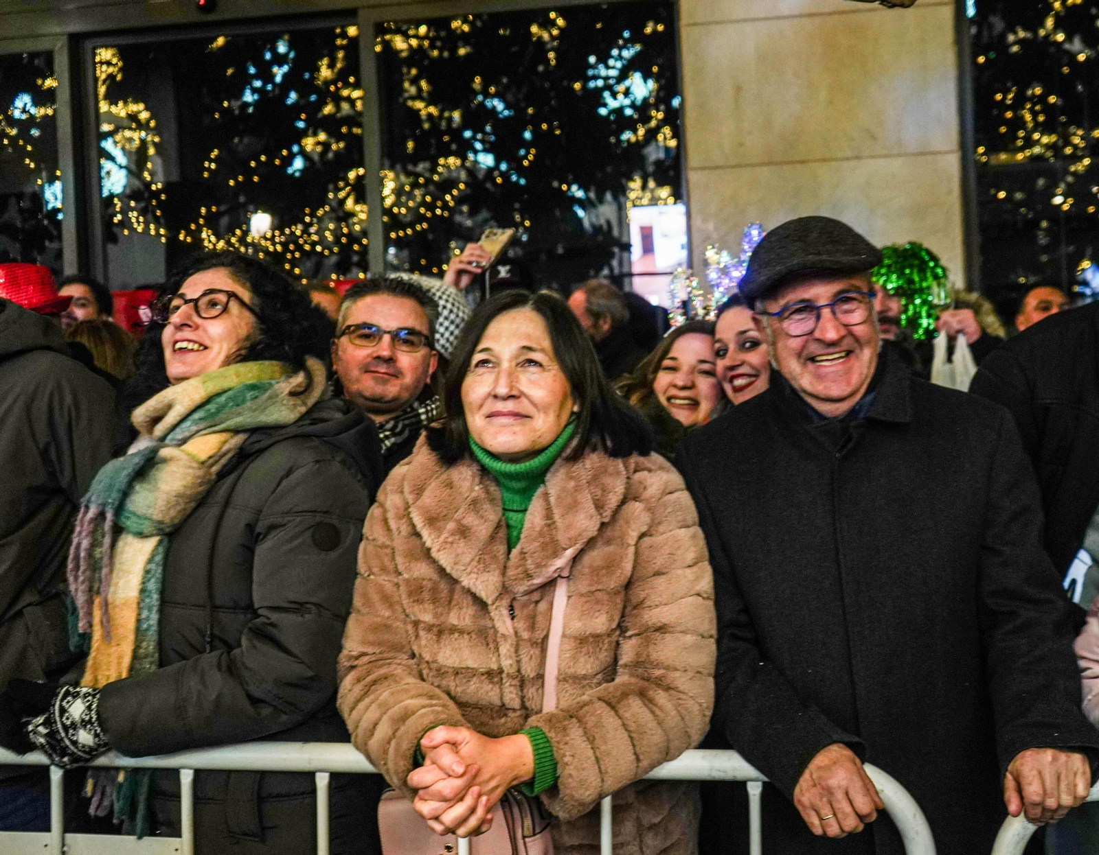 Así se vivieron las campanadas en la Plaza del Carmen de Granada: uvas y fiesta para recibir a 2024