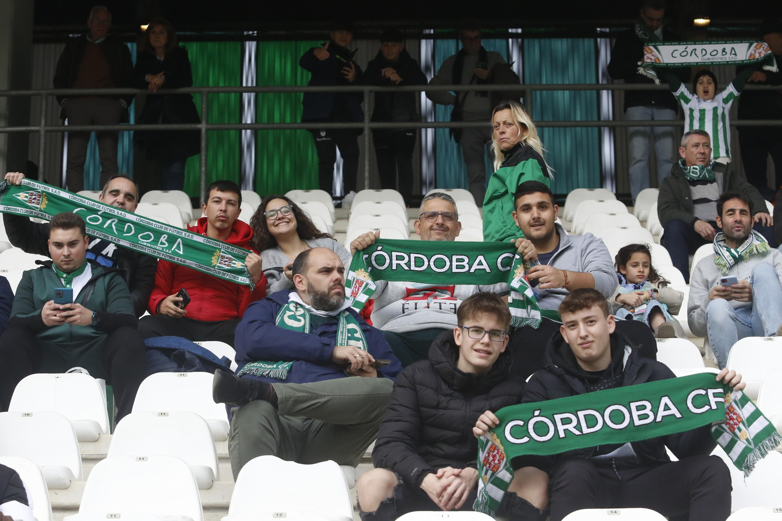 Las mejores fotos del ambiente en El Arcángel para el Córdoba CF - Intercity